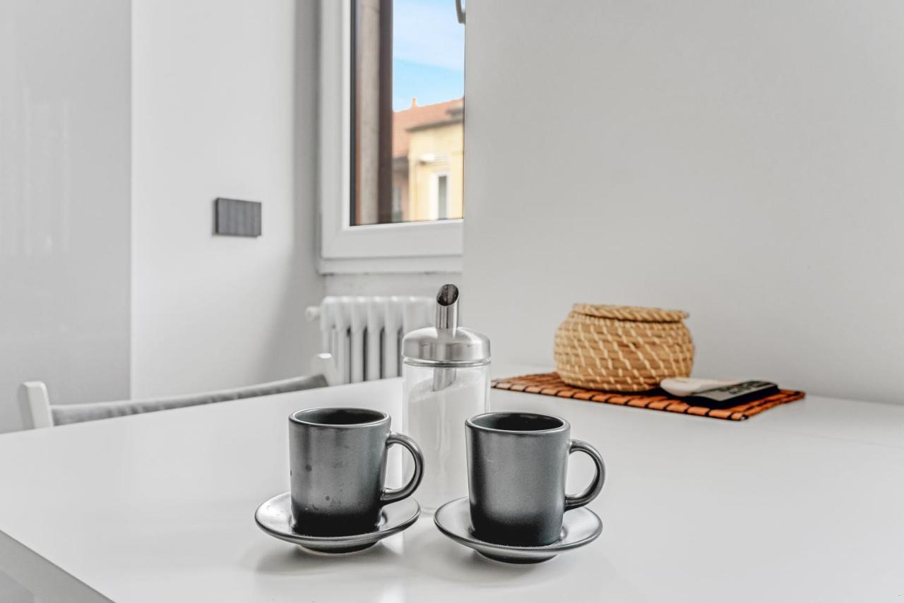 Metro M1 - Smart Home, Fast Free Wifi & Netflix Милано Екстериор снимка
